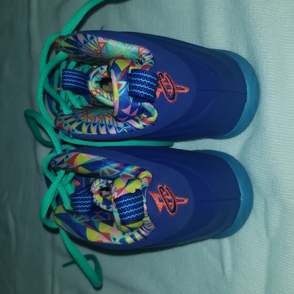 Kids Nike foamposite size 12 - Picture 3 of 4